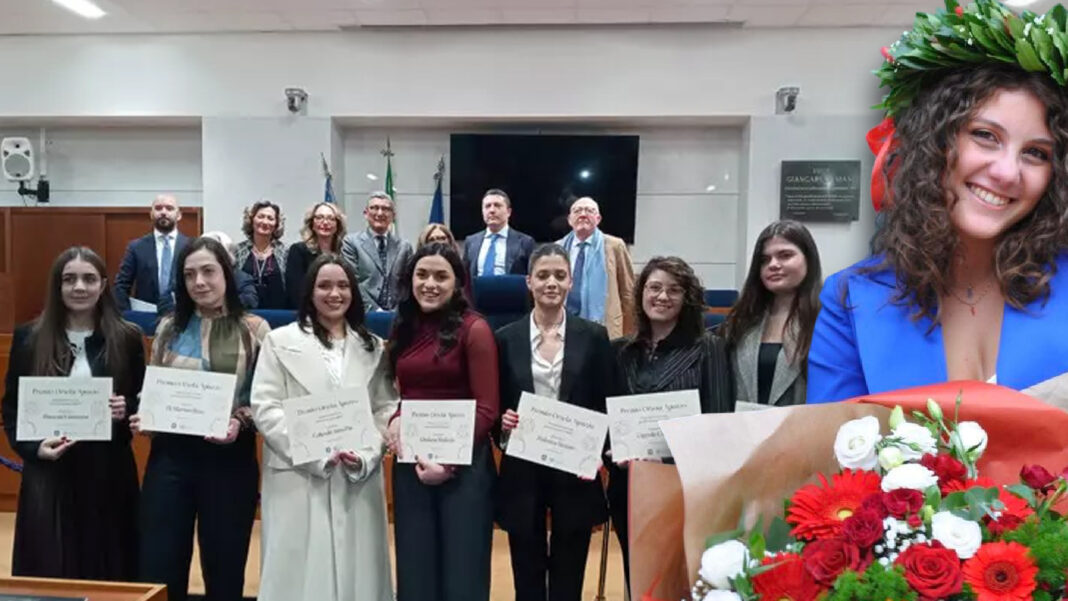 Premio Orsola Apuzzo. Tra gli studenti premiati l'angrese Claudia Coppola _ Sestante.tv