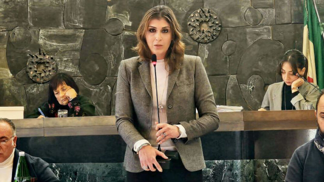 Anna Petta sindaco di baronissi _ Sestantetv