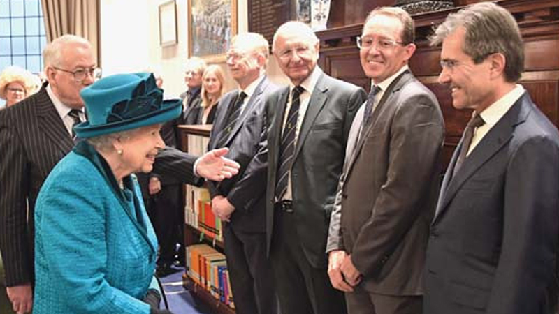 Massimiliano Bruno entra nella Royal Philatelic Society London - sestante.tv