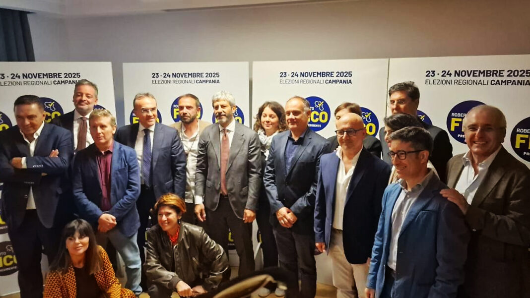 Roberto Fico lista - Foto web