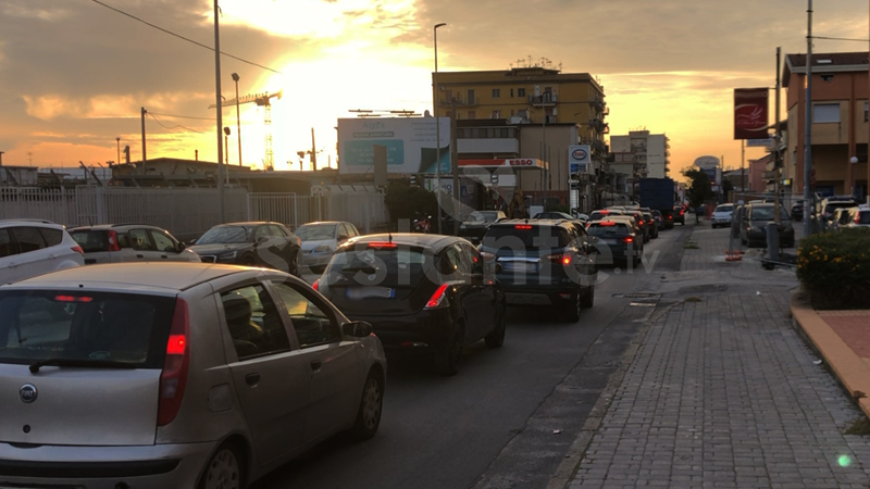 Angri traffico sulla ex Strada Statale 18 - sestante.tv