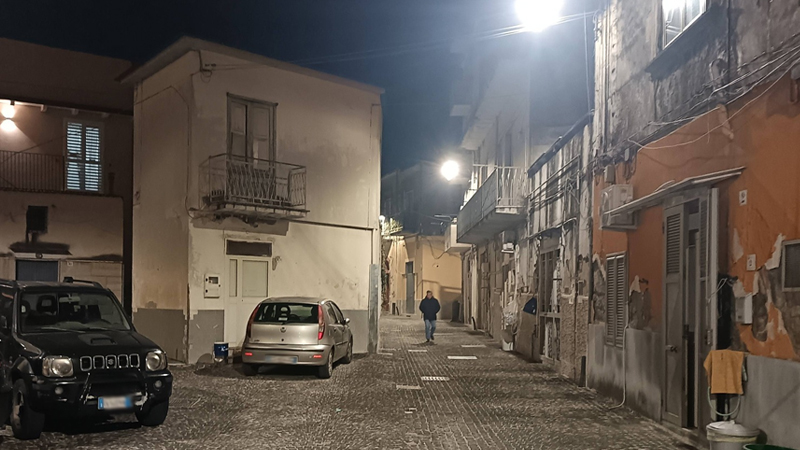 Rigenerazione urbana. San Valentino Torio, centro storico illuminato a led