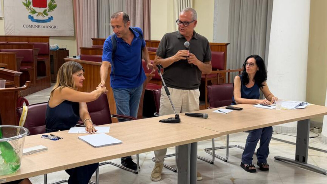 Angri. Alfonso Scoppa, Carla Parascandolo, Massimiliano Mazzola e Flavia Atorino - sestante.tv