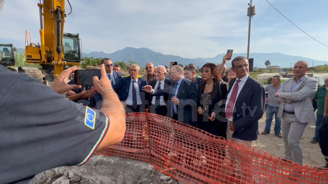 San Marzano sul Sarno. Ponte di via Marconi. Taglio del nastro dell'abbattimento - sestante.tv