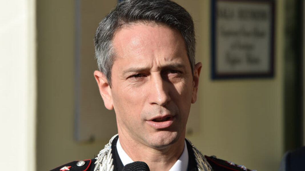 Il colonnello Filippo Melchiorre saluta Salerno - sestante.tv