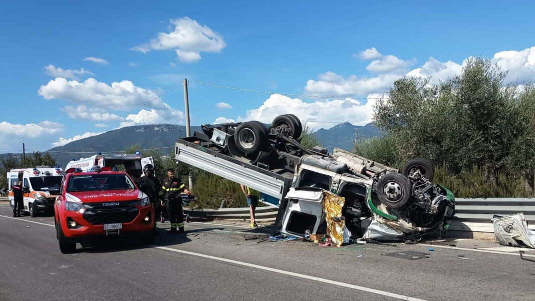 Tragico incidente a Serre, sulla statale 19 - sestante.tv
