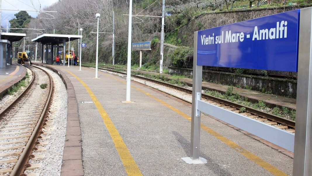 Vietri sul Mare. Stazione - sestante.tv